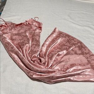 Evolutionary  pink  Satin Slip Dress with Bow Motif size XL